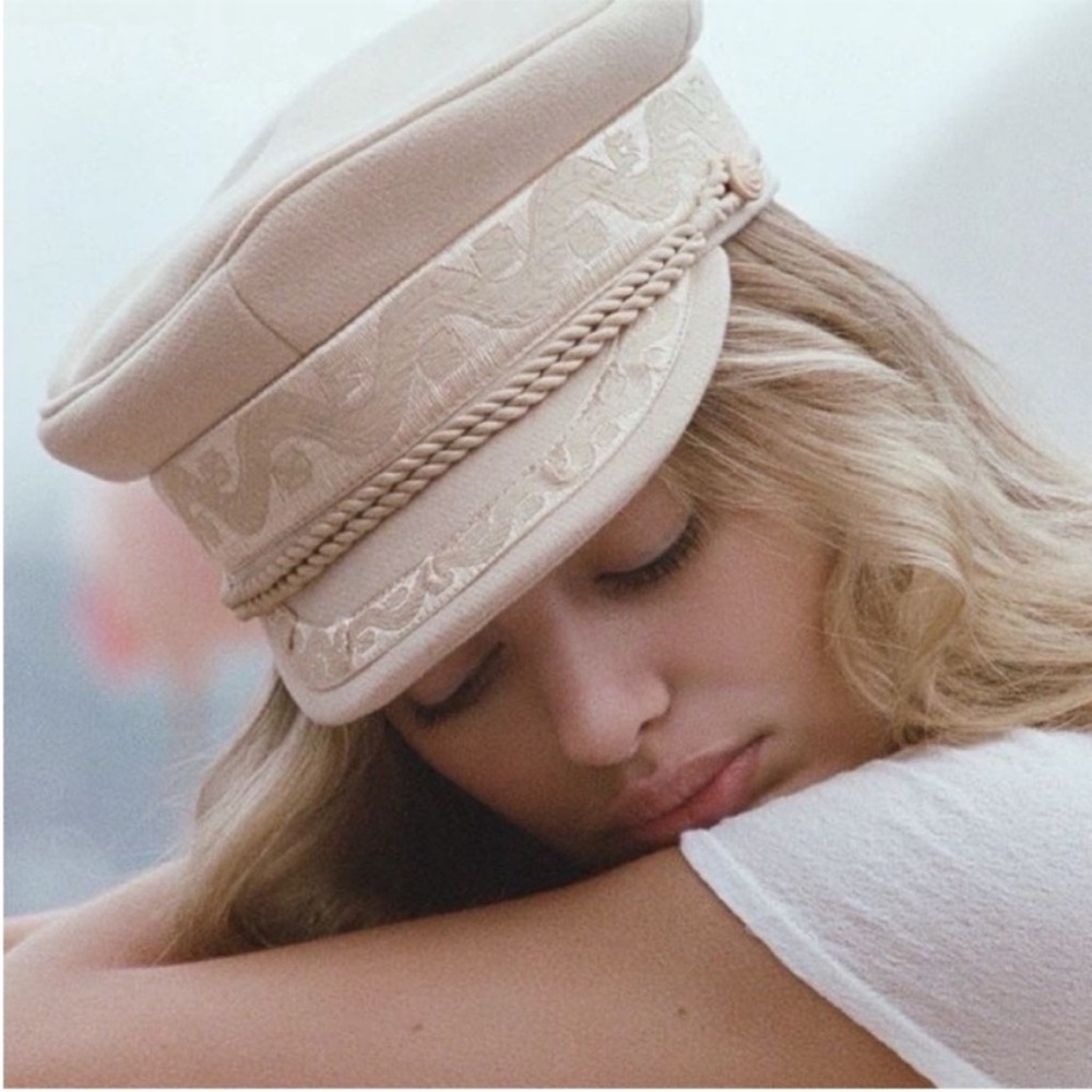 NWT Lack of Color Riviera Cap In Cream & Gold Size Medium 57 cm